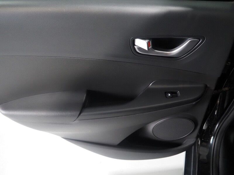 2023 Hyundai Kona Electric SE *BLIND SPOT ALERT, LANE KEEP ASSIST, COLLISION ALERT, BACKUP-CAMERA, COLOR TOUCHSCREEN, HEATED SEATS, KEYLESS ENTRY, AUTO CLIMATE CONTROL, ALLOY WHEELS, ANDROID & APPLE Round Rock TX