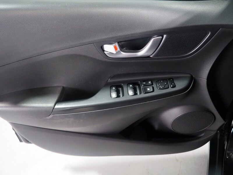 2023 Hyundai Kona Electric SE *BLIND SPOT ALERT, LANE KEEP ASSIST, COLLISION ALERT, BACKUP-CAMERA, COLOR TOUCHSCREEN, HEATED SEATS, KEYLESS ENTRY, AUTO CLIMATE CONTROL, ALLOY WHEELS, ANDROID & APPLE Round Rock TX