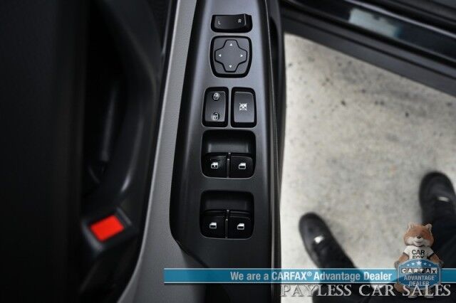 2023 Hyundai Kona SE / AWD / Auto Start / Apple CarPlay & Android Auto / Blind Spot Alert / Lane Departure Alert / Collision Alert / Back Up Camera / Cruise Control / Block Heater / 33 MPG / 1-Owner Anchorage AK