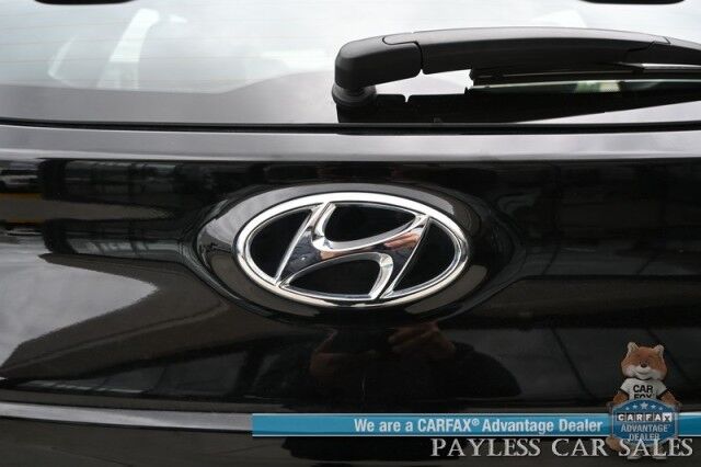 2023 Hyundai Kona SE / AWD / Auto Start / Apple CarPlay & Android Auto / Blind Spot Alert / Lane Departure Alert / Collision Alert / Back Up Camera / Cruise Control / Block Heater / 33 MPG / 1-Owner Anchorage AK