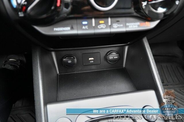 2023 Hyundai Kona SE / AWD / Auto Start / Apple CarPlay & Android Auto / Blind Spot Alert / Lane Departure Alert / Collision Alert / Back Up Camera / Cruise Control / Block Heater / 33 MPG / 1-Owner Anchorage AK