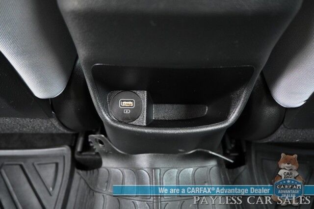 2023 Hyundai Kona SE / AWD / Auto Start / Apple CarPlay & Android Auto / Blind Spot Alert / Lane Departure Alert / Collision Alert / Back Up Camera / Cruise Control / Block Heater / 33 MPG / 1-Owner Anchorage AK