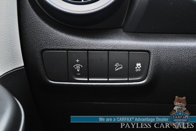 2023 Hyundai Kona SE / AWD / Auto Start / Apple CarPlay & Android Auto / Blind Spot Alert / Lane Departure Alert / Collision Alert / Back Up Camera / Cruise Control / Block Heater / 33 MPG / 1-Owner Anchorage AK