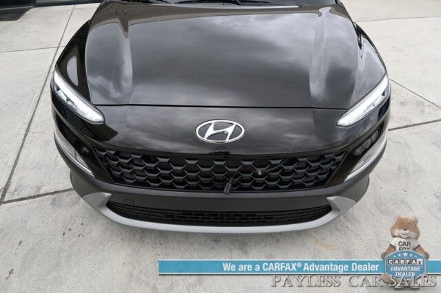 2023 Hyundai Kona SE / AWD / Auto Start / Apple CarPlay & Android Auto / Blind Spot Alert / Lane Departure Alert / Collision Alert / Back Up Camera / Cruise Control / Block Heater / 33 MPG / 1-Owner Anchorage AK