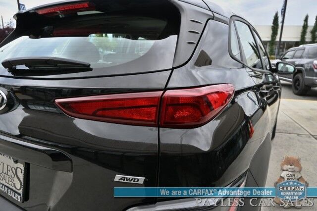 2023 Hyundai Kona SE / AWD / Auto Start / Apple CarPlay & Android Auto / Blind Spot Alert / Lane Departure Alert / Collision Alert / Back Up Camera / Cruise Control / Block Heater / 33 MPG / 1-Owner Anchorage AK