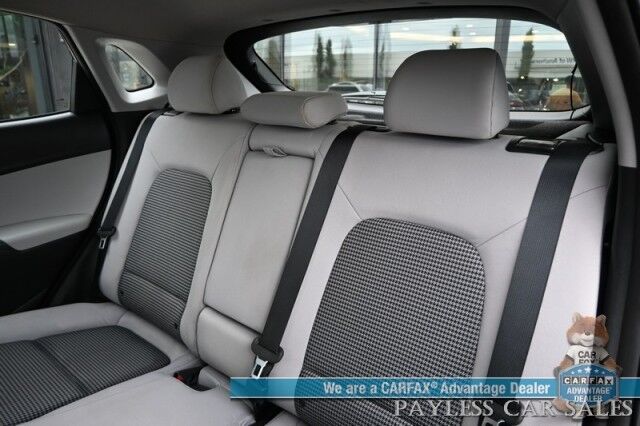 2023 Hyundai Kona SE / AWD / Auto Start / Apple CarPlay & Android Auto / Blind Spot Alert / Lane Departure Alert / Collision Alert / Back Up Camera / Cruise Control / Block Heater / 33 MPG / 1-Owner Anchorage AK