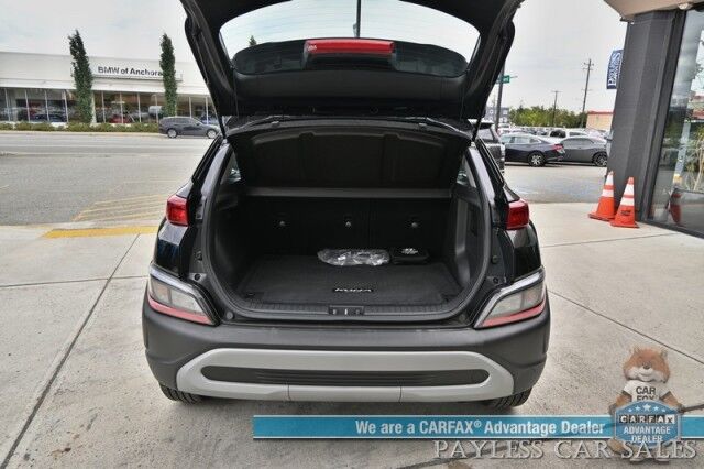 2023 Hyundai Kona SE / AWD / Auto Start / Apple CarPlay & Android Auto / Blind Spot Alert / Lane Departure Alert / Collision Alert / Back Up Camera / Cruise Control / Block Heater / 33 MPG / 1-Owner Anchorage AK