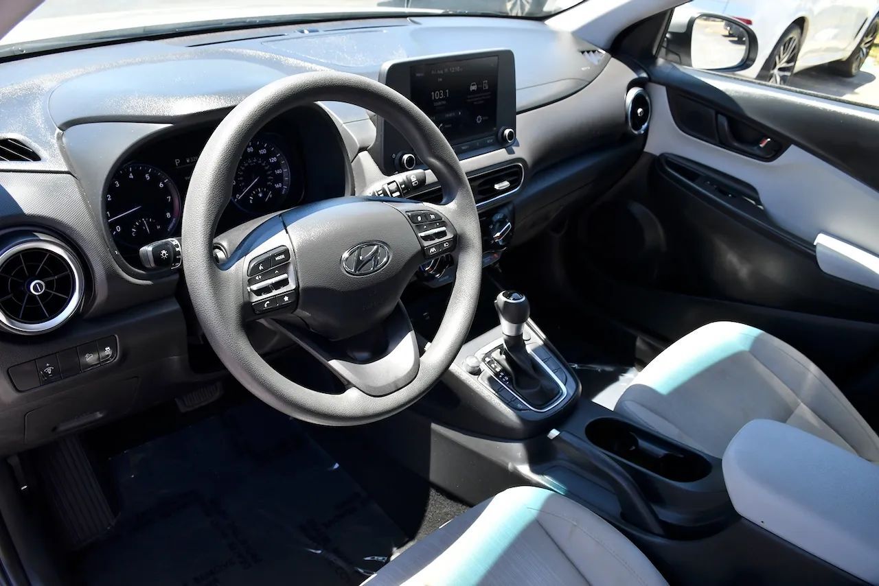 2023 Hyundai Kona SEL Sport Utility 4D Doral FL
