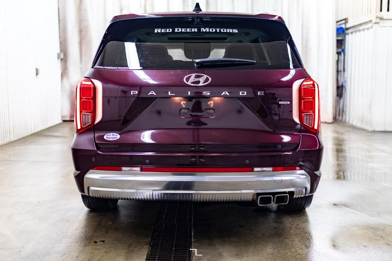 2023 Hyundai Palisade AWD Ultimate Calligraphy Leather Roof Nav BCam Red Deer AB