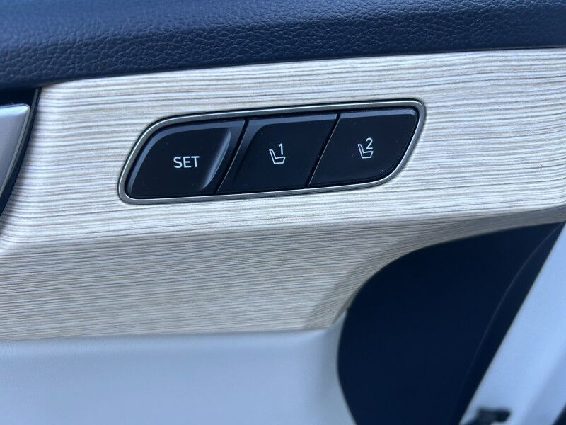 2023 Hyundai Palisade Limited - 1 OWNER - LOADED Whitinsville MA