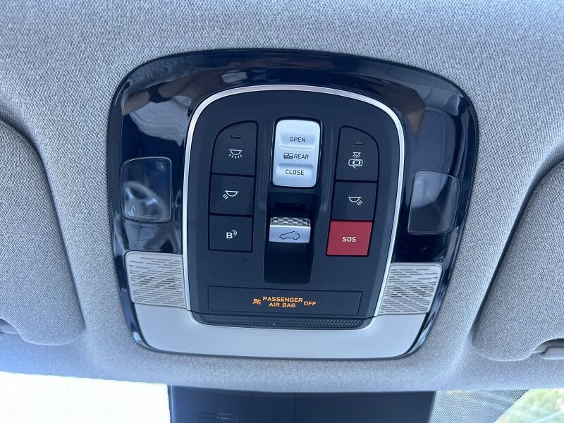 2023 Hyundai Palisade Limited - 1 OWNER - LOADED Whitinsville MA