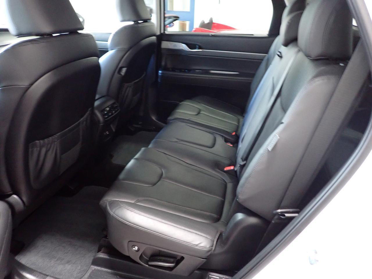 2023 Hyundai Palisade Urban 8- PASS AWD LEATHER NAVI SUNROOF Listowel ON