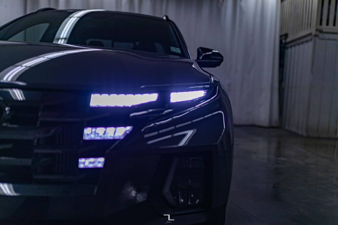 2023 Hyundai Santa Cruz AWD Limited Leather Roof Nav BCam Red Deer AB