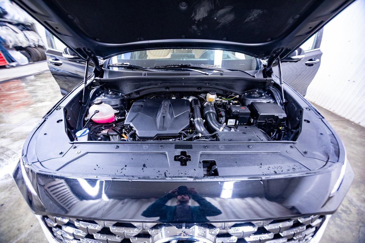 2023 Hyundai Santa Fe AWD Ultimate Calligraphy Leather Roof Nav Red Deer AB