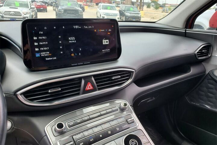 2023 Hyundai Santa Fe Limited  TX