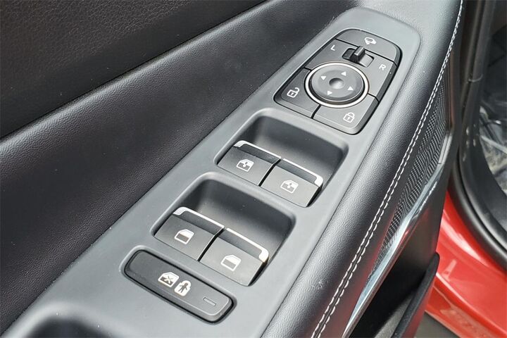 2023 Hyundai Santa Fe Limited  TX