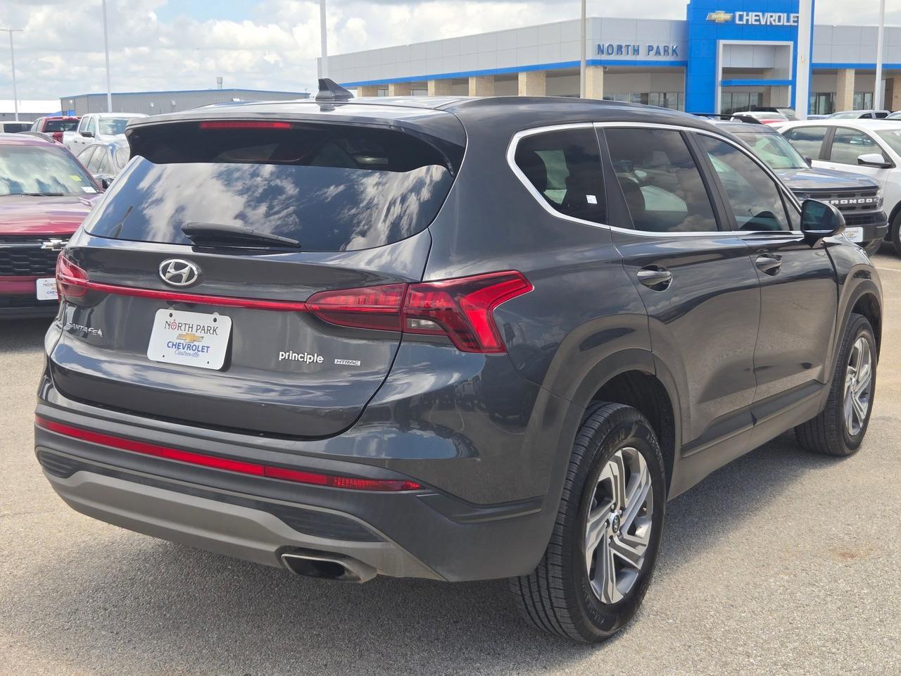 2023 Hyundai Santa Fe SE