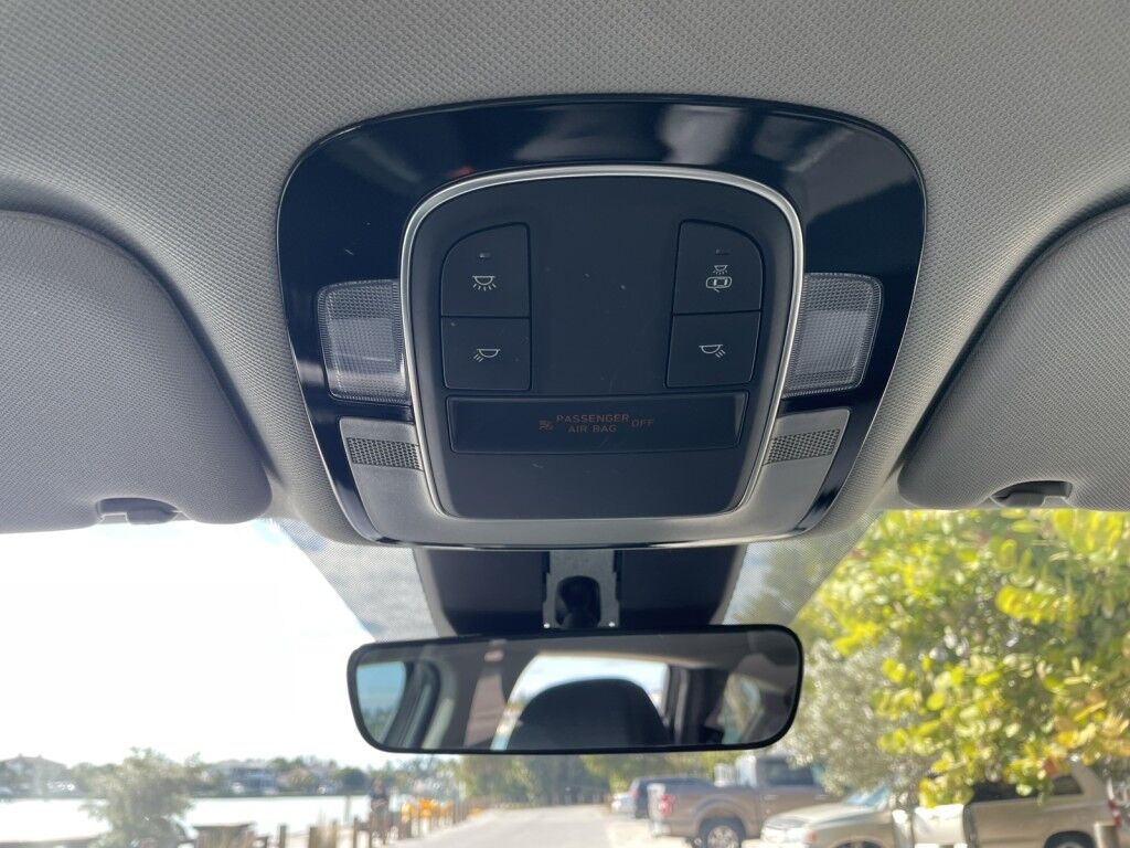 2023 Hyundai Santa Fe SE~CLEAN CAR FAX~ADAPTIVE CRUISE CONTROL~AUTO START/STOP~LANE KEEPING ASSIST~REAR CAR APPROACH WARNING~TRAILER WIRING Sarasota FL