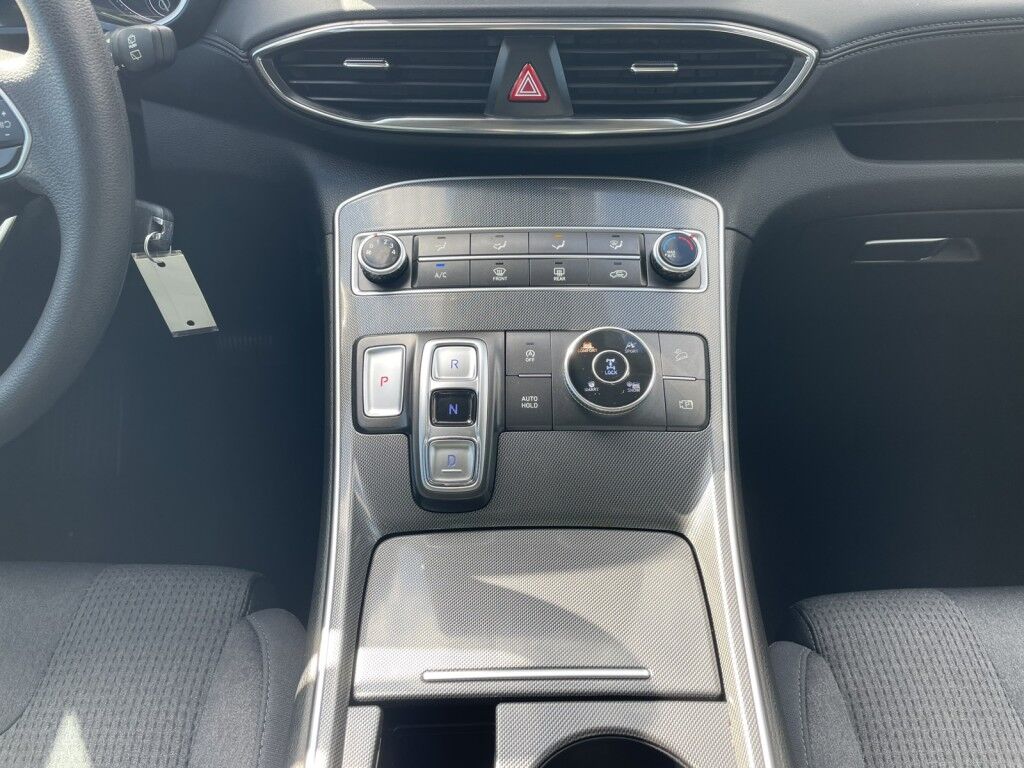 2023 Hyundai Santa Fe SE~CLEAN CAR FAX~ADAPTIVE CRUISE CONTROL~AUTO START/STOP~LANE KEEPING ASSIST~REAR CAR APPROACH WARNING~TRAILER WIRING Sarasota FL