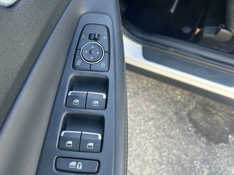 2023 Hyundai Santa Fe SEL Premium photo 7