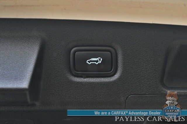 2023 Hyundai Santa Fe SEL / AWD / AutoStart / Power & Heated Cloth Seats / Navigation / Lane Departure & Blind Spot Alert / Adaptive Cruise / Apple CarPlay & Android Auto / Backup Camera / Keyless Entry & Start / 25 MPG / 1-Owner Anchorage AK