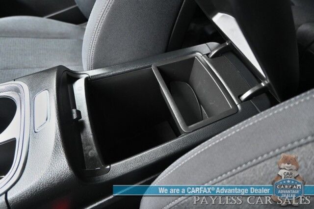 2023 Hyundai Santa Fe SEL / AWD / AutoStart / Power & Heated Cloth Seats / Navigation / Lane Departure & Blind Spot Alert / Adaptive Cruise / Apple CarPlay & Android Auto / Backup Camera / Keyless Entry & Start / 25 MPG / 1-Owner Anchorage AK