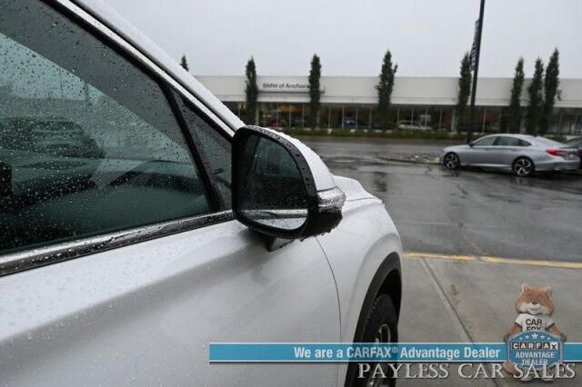 2023 Hyundai Santa Fe SEL / AWD / AutoStart / Power & Heated Cloth Seats / Navigation / Lane Departure & Blind Spot Alert / Adaptive Cruise / Apple CarPlay & Android Auto / Backup Camera / Keyless Entry & Start / 25 MPG / 1-Owner Anchorage AK