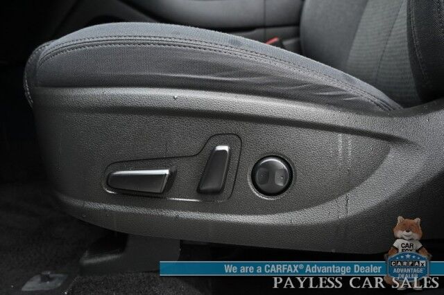 2023 Hyundai Santa Fe SEL / AWD / AutoStart / Power & Heated Cloth Seats / Navigation / Lane Departure & Blind Spot Alert / Adaptive Cruise / Apple CarPlay & Android Auto / Backup Camera / Keyless Entry & Start / 25 MPG / 1-Owner Anchorage AK
