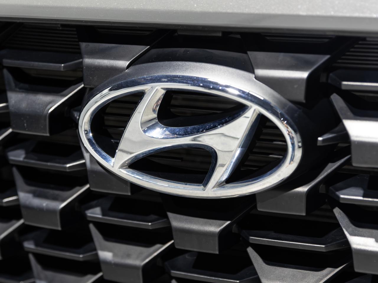 2023 Hyundai Santa Fe SEL AWD Cranberry PA