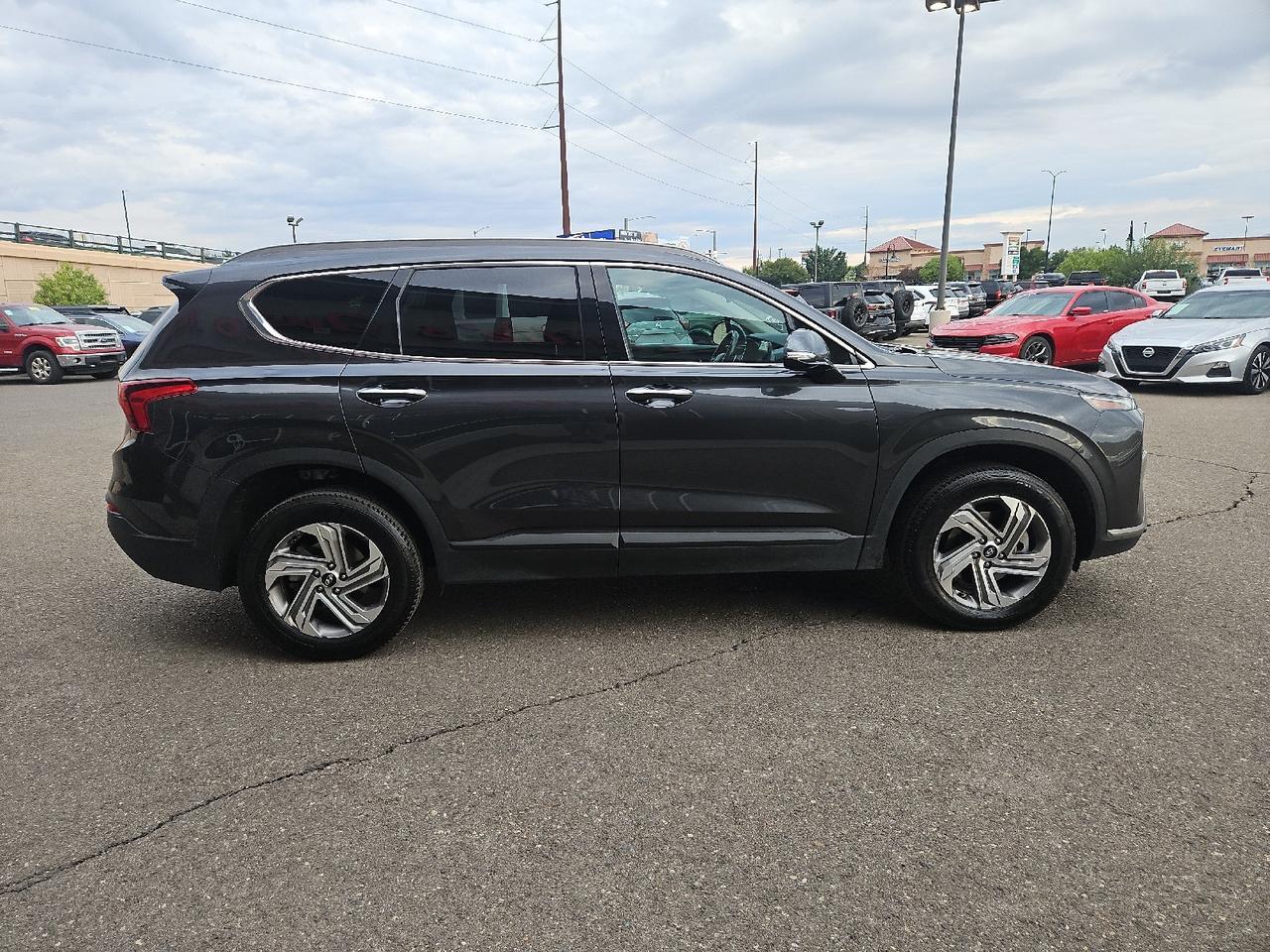 2023 Hyundai Santa Fe SEL photo 5
