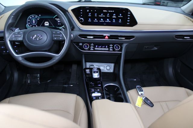 2023 Hyundai Sonata Hybrid Limited photo 2