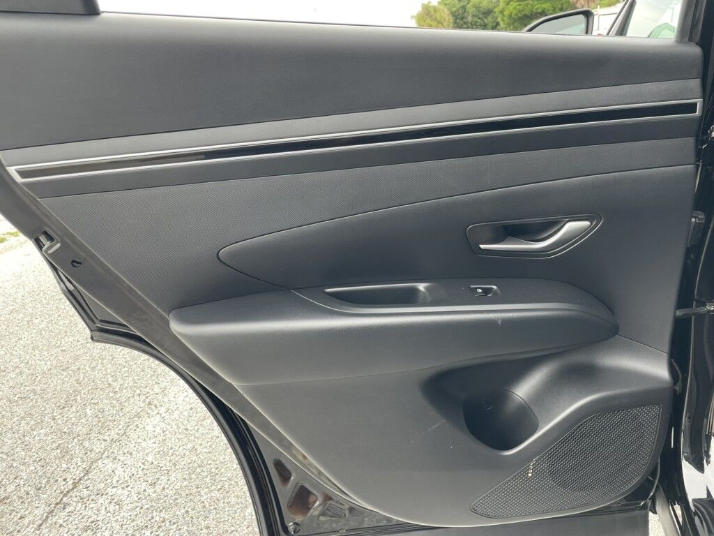 2023 Hyundai Tucson Hybrid BLUE~HYBRID~FACTORY WARRANTY REMAINING~1 OWNER, CLEAN CARFAX~LAN Sarasota FL