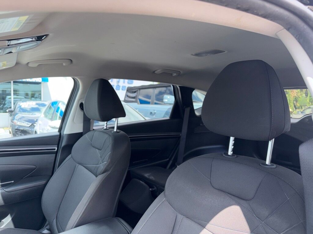 2023 Hyundai Tucson Hybrid BLUE~HYBRID~FACTORY WARRANTY REMAINING~1 OWNER, CLEAN CARFAX~LANE ASSIST~BLIND SPOT MONITOR~POWER DRIVER SEAT~ONLINE FINANCE AND SHIPPING AVAILABLE!!!!!! Sarasota FL