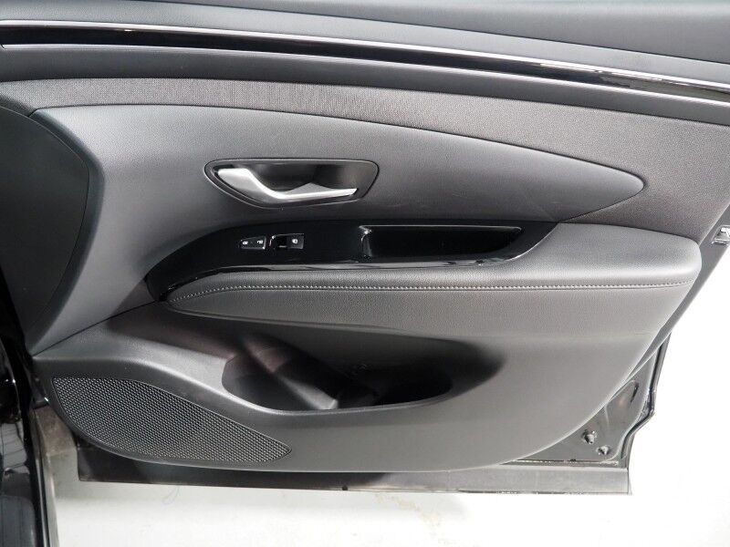 2023 Hyundai Tucson Hybrid SEL Convenience AWD *NAVIGATION, ADAPTIVE CRUISE, SAFETY ALERTS, BACKUP-CAMERA, COLOR TOUCHSCREEN, PANORAMA MOONROOF, HEATED SEATS, POWER LIFTGATE, WIRELESS CHARGING, ANDROID & APPLE Round Rock TX