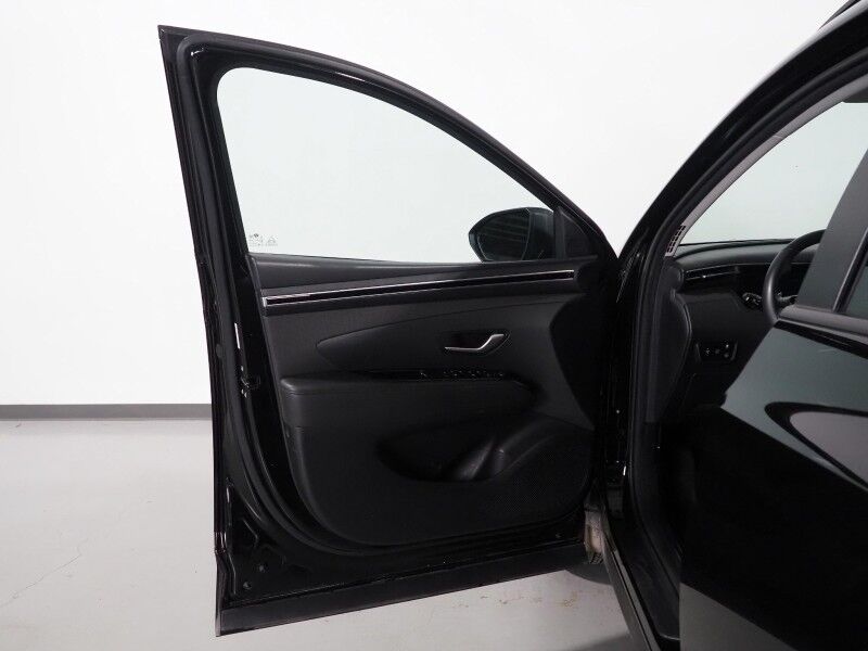 2023 Hyundai Tucson Hybrid SEL Convenience AWD *NAVIGATION, ADAPTIVE CRUISE, SAFETY ALERTS, BACKUP-CAMERA, COLOR TOUCHSCREEN, PANORAMA MOONROOF, HEATED SEATS, POWER LIFTGATE, WIRELESS CHARGING, ANDROID & APPLE Round Rock TX