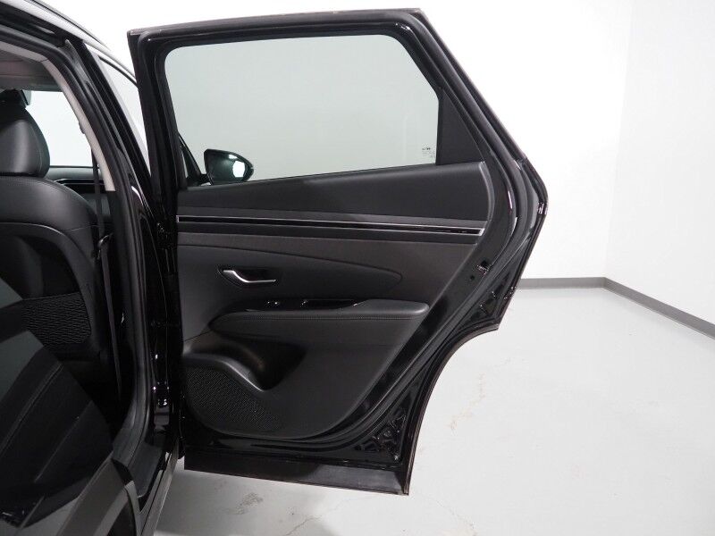 2023 Hyundai Tucson Hybrid SEL Convenience AWD *NAVIGATION, ADAPTIVE CRUISE, SAFETY ALERTS, BACKUP-CAMERA, COLOR TOUCHSCREEN, PANORAMA MOONROOF, HEATED SEATS, POWER LIFTGATE, WIRELESS CHARGING, ANDROID & APPLE Round Rock TX