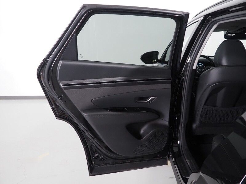 2023 Hyundai Tucson Hybrid SEL Convenience AWD *NAVIGATION, ADAPTIVE CRUISE, SAFETY ALERTS, BACKUP-CAMERA, COLOR TOUCHSCREEN, PANORAMA MOONROOF, HEATED SEATS, POWER LIFTGATE, WIRELESS CHARGING, ANDROID & APPLE Round Rock TX