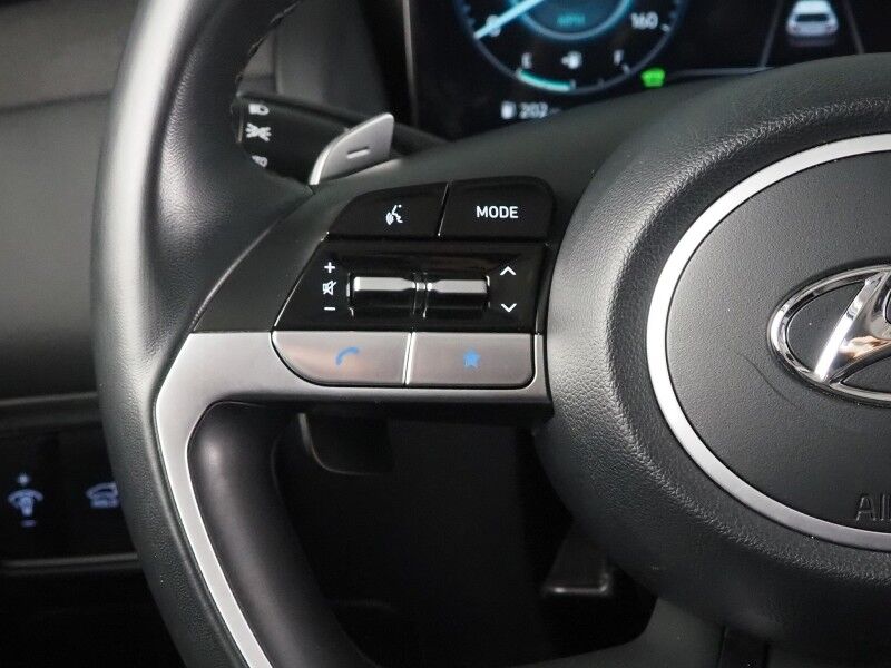 2023 Hyundai Tucson Hybrid SEL Convenience AWD *NAVIGATION, ADAPTIVE CRUISE, SAFETY ALERTS, BACKUP-CAMERA, COLOR TOUCHSCREEN, PANORAMA MOONROOF, HEATED SEATS, POWER LIFTGATE, WIRELESS CHARGING, ANDROID & APPLE Round Rock TX