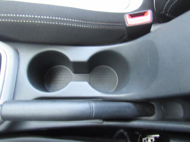 2023 Hyundai Venue SEL photo 38