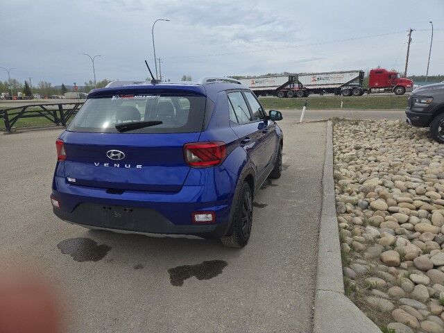 2023 Hyundai Venue Ultimate Whitecourt AB