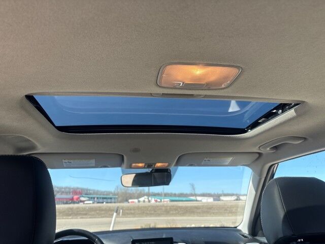 2023 Hyundai Venue Ultimate Whitecourt AB