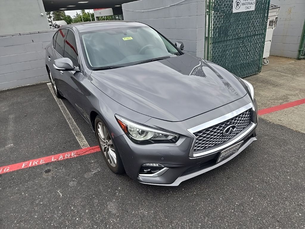 2023 INFINITI Q50 LUXE