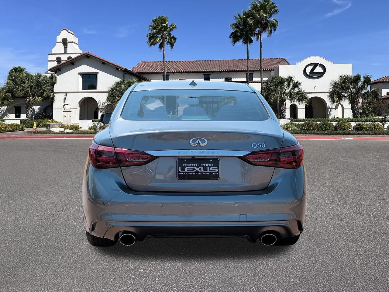 2023 INFINITI Q50 LUXE