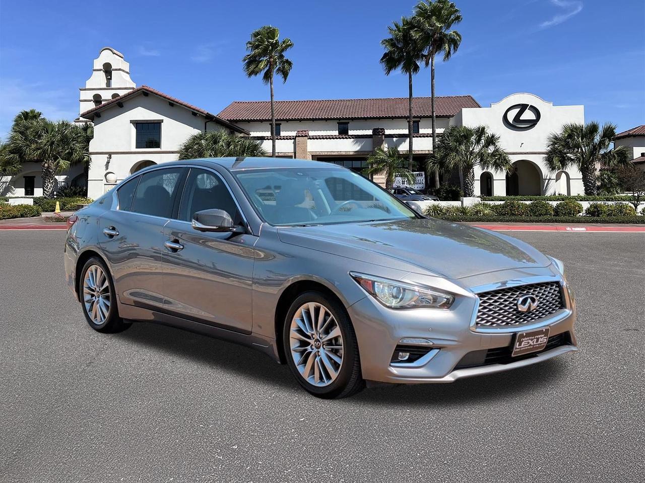 2023 INFINITI Q50 LUXE