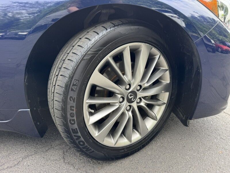 2023 INFINITI Q50 LUXE Willow Grove PA
