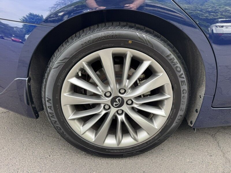 2023 INFINITI Q50 LUXE Willow Grove PA