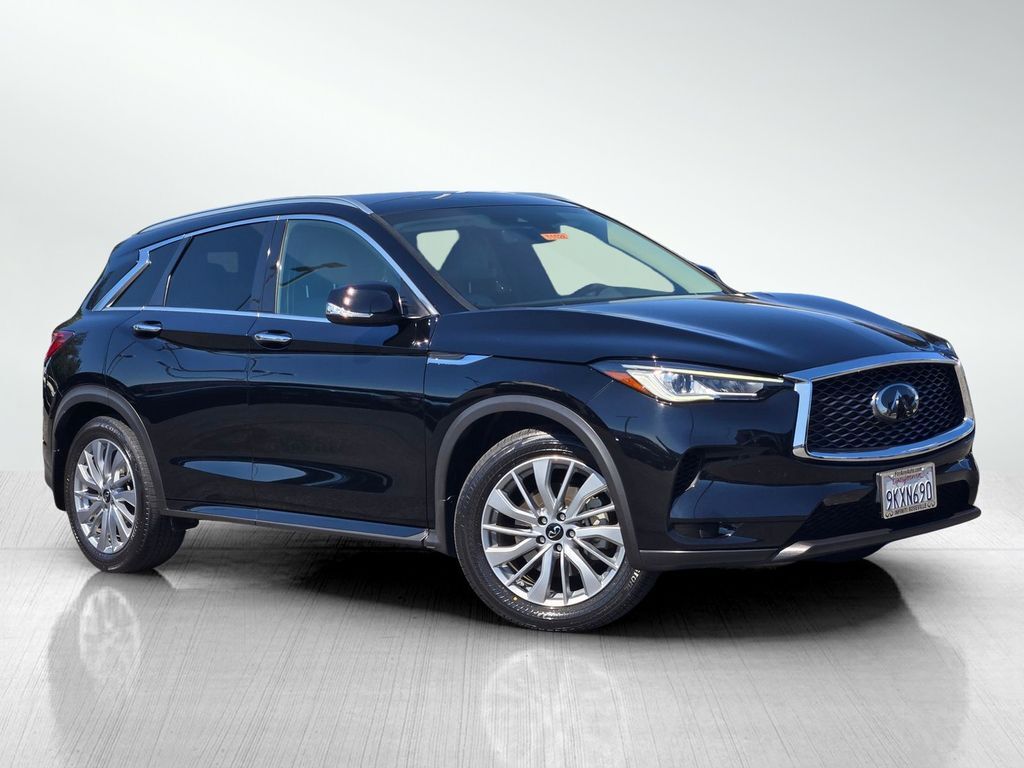2023 INFINITI QX50 LUXE