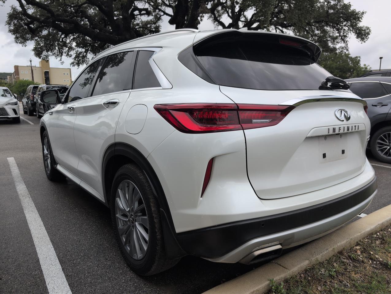 2023 INFINITI QX50 LUXE