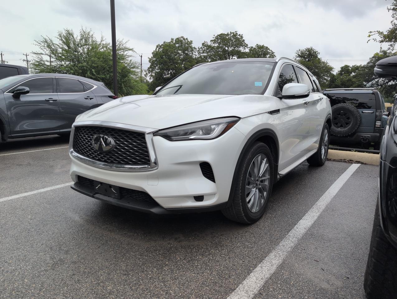 2023 INFINITI QX50 LUXE