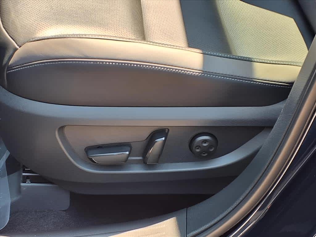 2023 INFINITI QX50 LUXE Lunenburg MA